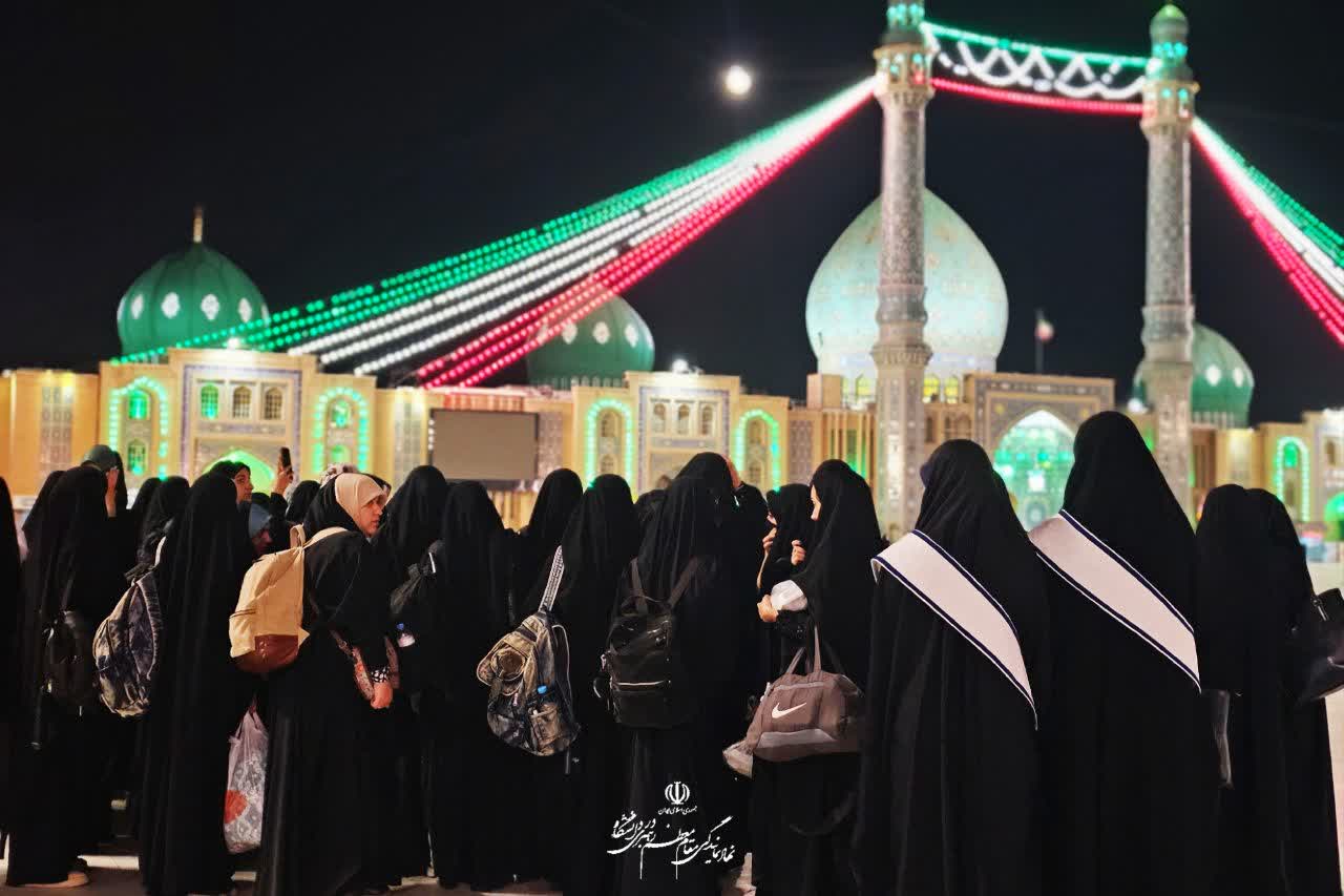 میزبانی دانشگاه حضرت معصومه (س) از نودانشجویان دانشگاه های سراسر کشور در مسجد مقدس جمکران